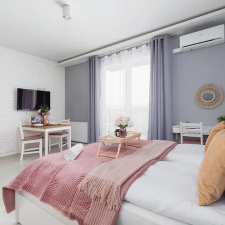 Dobrego Pasterza Studio With Balcony Cracow By Noclegi Renters Krakow Exterior photo