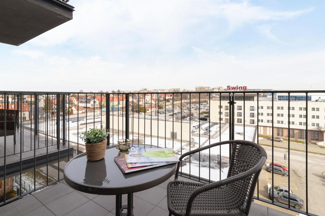 Apartment Dobrego Pasterza With Balcony Cracow By Renters