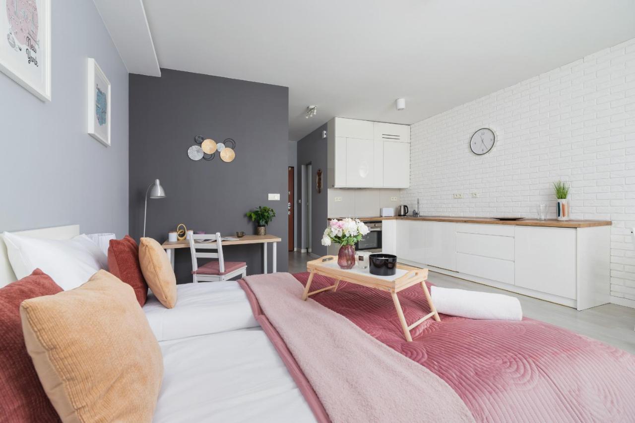 Dobrego Pasterza With Balcony Cracow By Renters Apartment