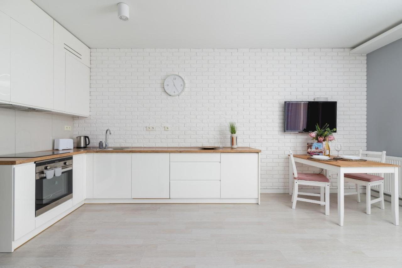 Apartment Dobrego Pasterza With Balcony Cracow By Renters Krakow